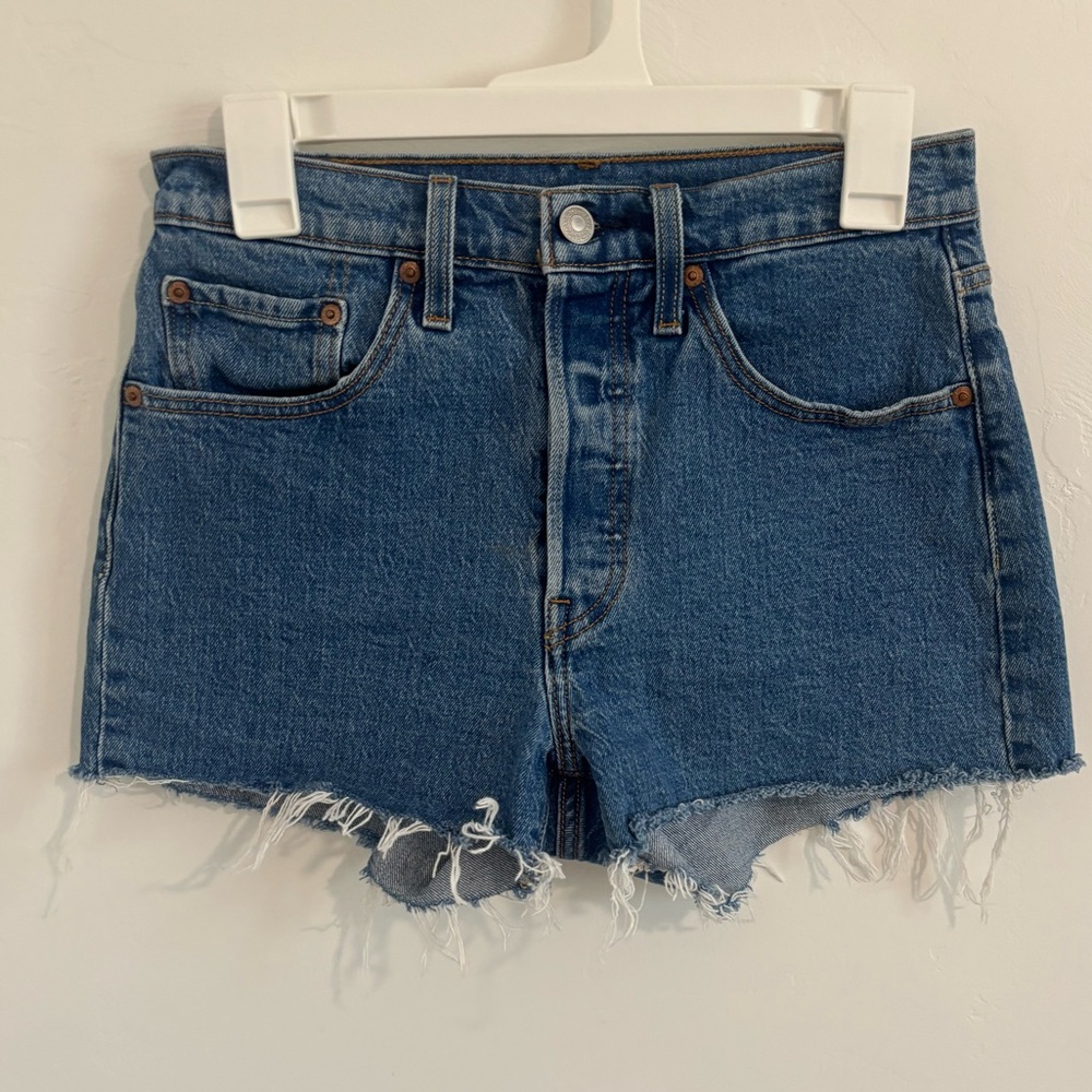 Levis Blue Jean Shorts Distressed Cut-Off Style